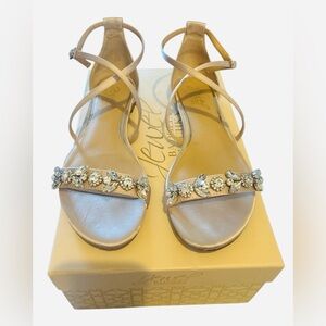 Jewel Badgley Mischka Flat Wedding Evening Sandals Champagne Sz 6.5